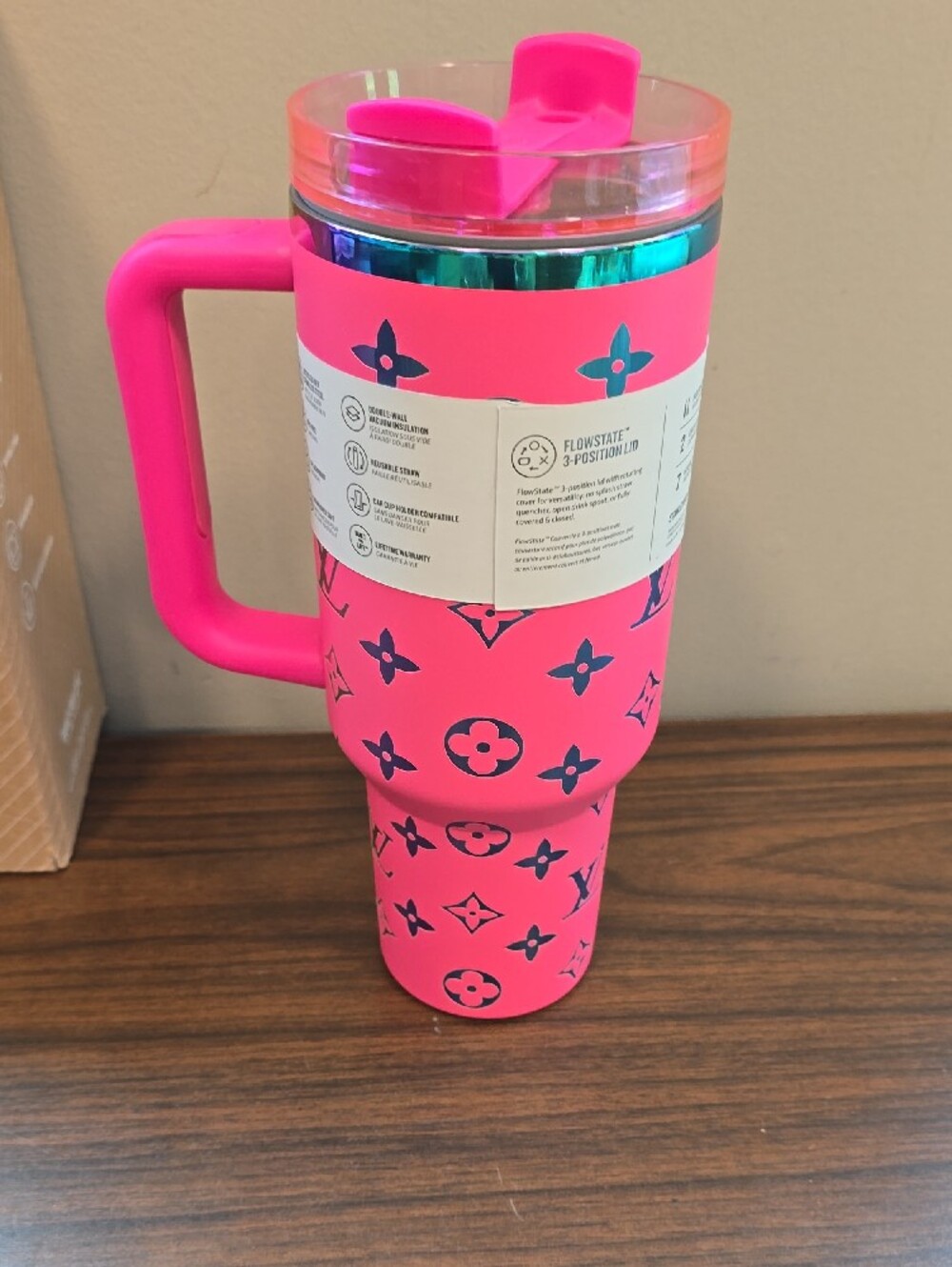 Stanley LV Pink FlowState Quencher H2.0 Tumbler with Handle - Picture 3 of 6